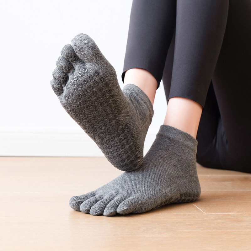 Anti-Slip Women Pilates Socks  - Yoga Mat ulasan dan harga