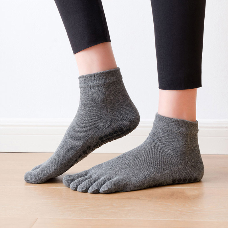 Anti-Slip Women Pilates Socks  - Yoga Mat ulasan dan harga